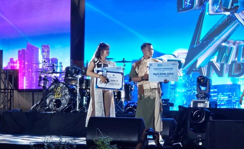 Serunya Grand Final Radio Surabaya dan Artis Padi Reborn